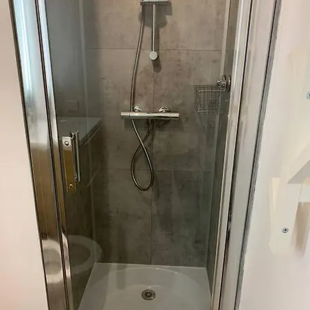 Daire Joli Avec Piscine