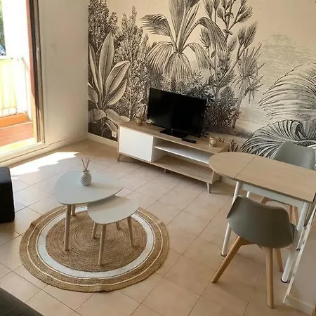 Daire Joli Avec Piscine *